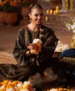 Raw Silk Embroidered Green 3 Piece Suit - Image 2