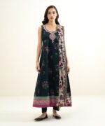 Lawn Embroidered Black 3 Piece Suit - Image 2