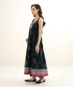 Lawn Embroidered Black 3 Piece Suit - Image 3