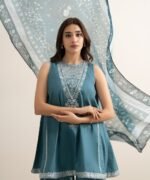 Textured Lawn Embroidered Green 3 Piece Suit