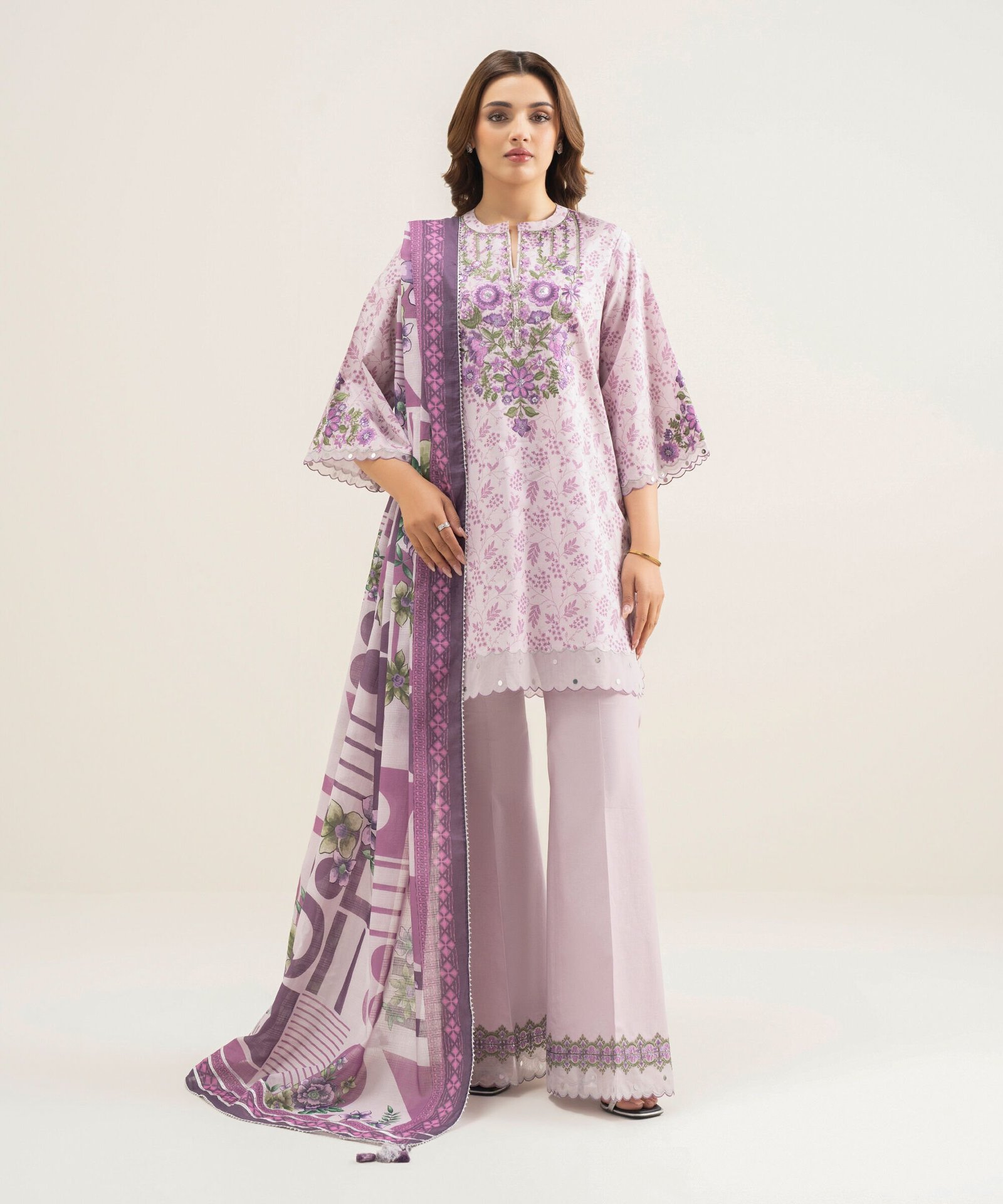 3PESGS26V216_1 Lawn Purple Embroidered 3 Piece Suit - Image 1