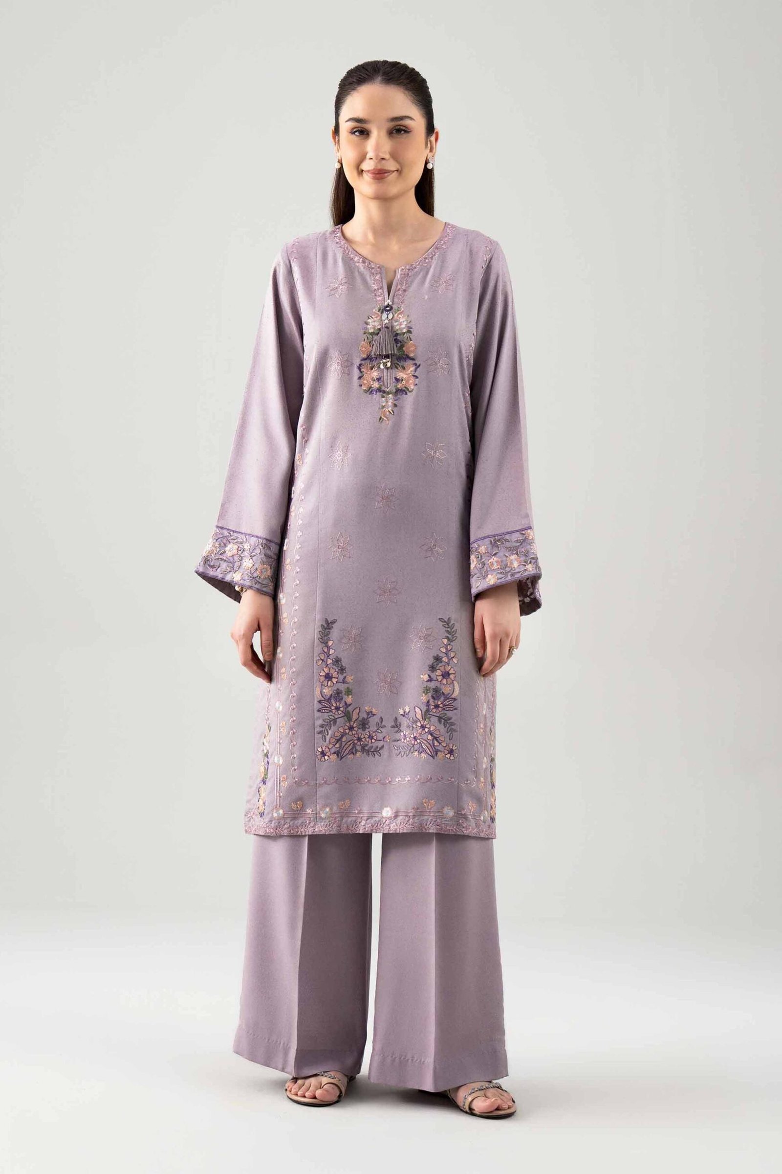 42502338-_3.jpg 2 Piece - Embroidered Suit - 42502338 - Image 1