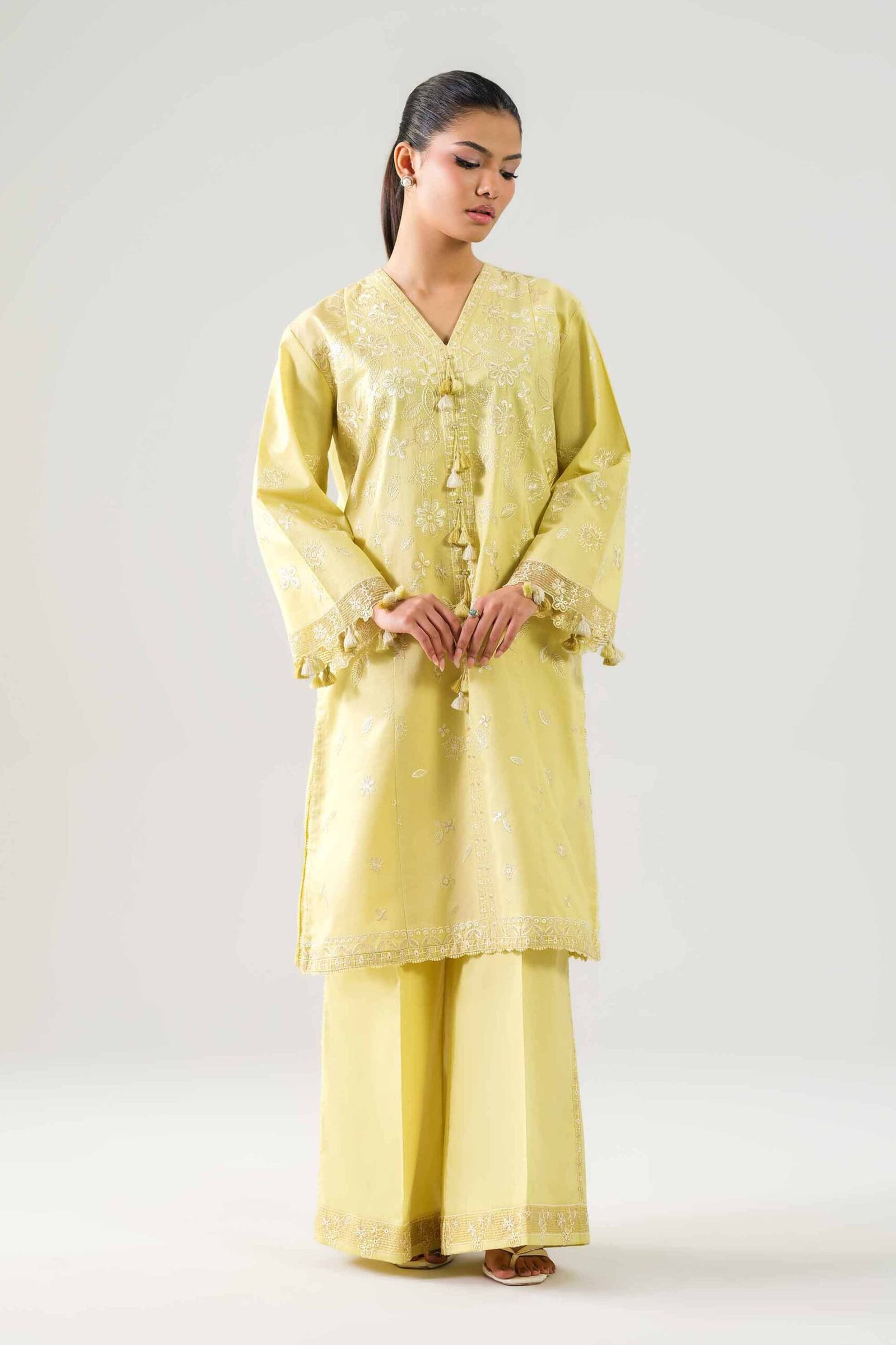 42601054-_1_9868c003-8801-404a-961f-1cbe59f2a471.jpg 2 Piece - Embroidered Suit - 42601054 - Image 1