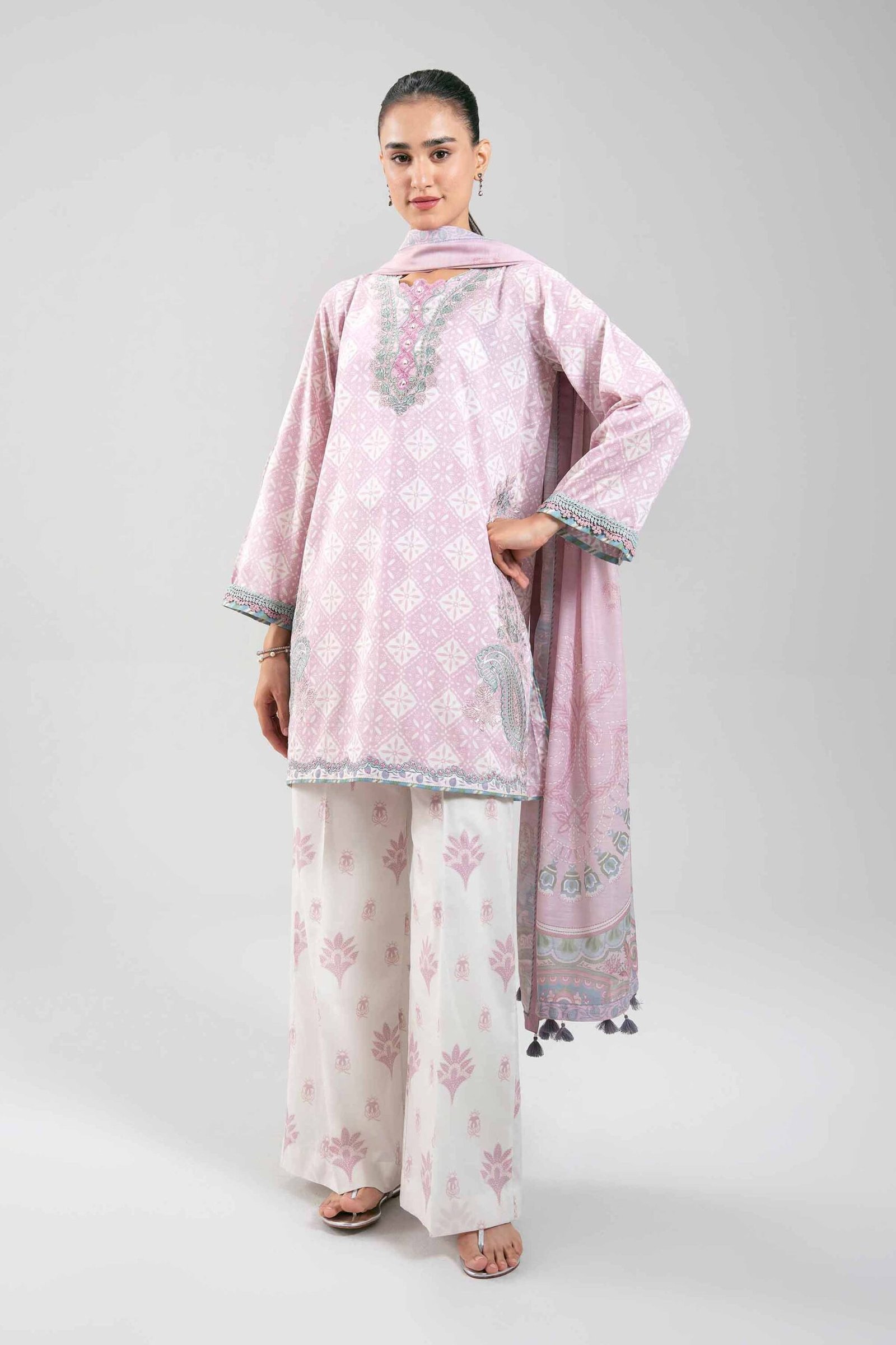 42601362-_4.jpg 3 Piece - Digital Printed Embroidered Suit - 42601362 - Image 1