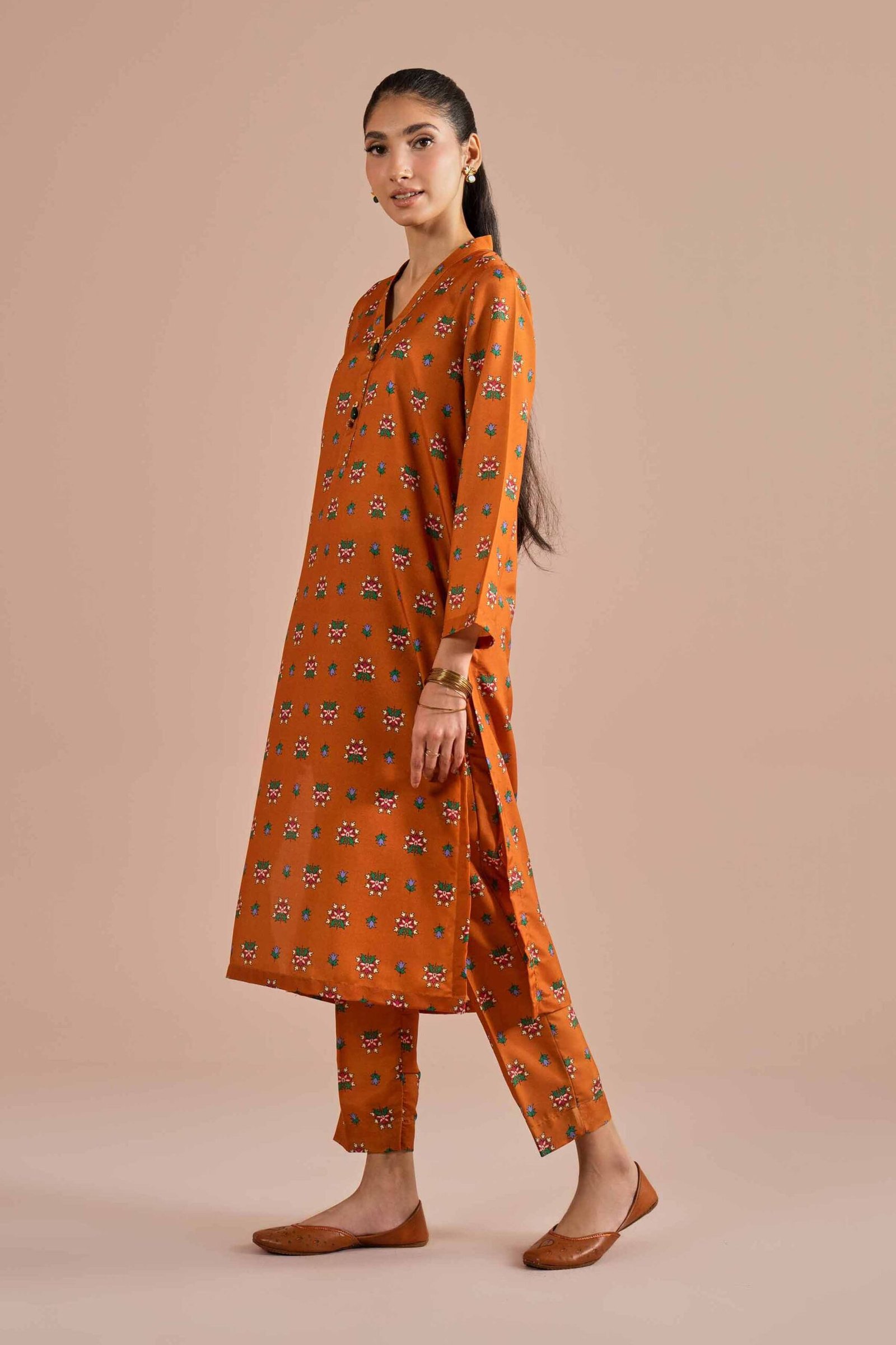 PE26-19-_4.jpg 2 Piece - Printed Suit - PE26-19 - Image 1