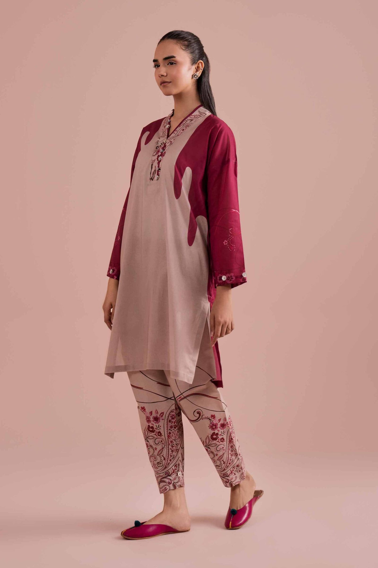 PE26-278-_4-2.jpg 2 Piece - Printed Suit - PE26-278 - Image 1