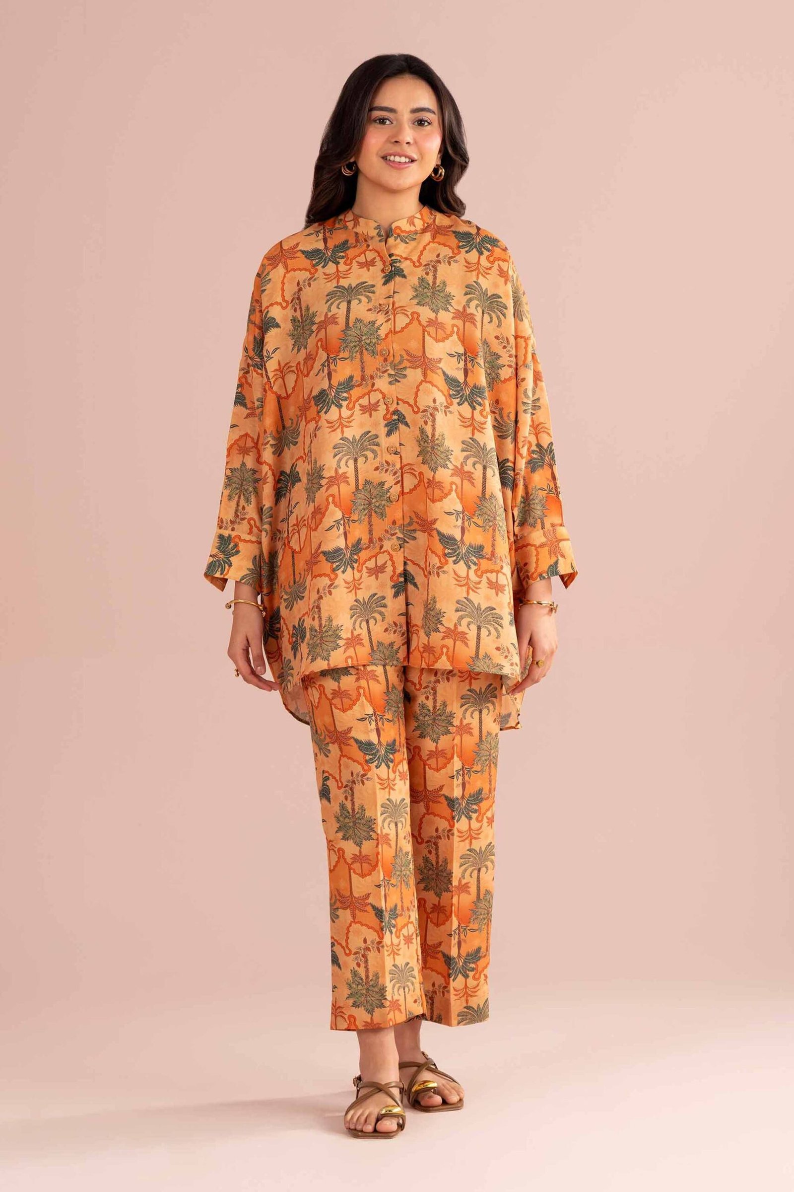 PE26-358-_3-2.jpg 2 Piece - Printed Suit - PE26-358 - Image 1