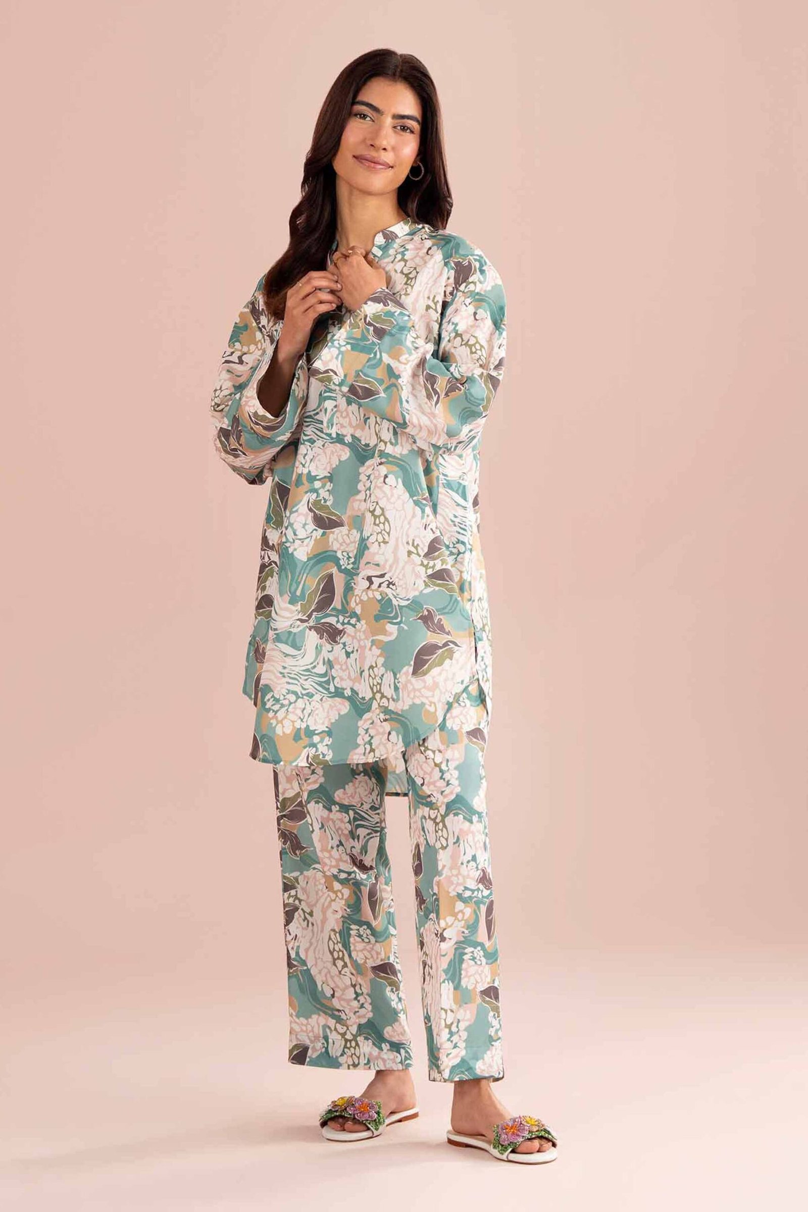 PS26-71-_5.jpg 2 Piece - Printed Suit - PS26-71 - Image 1