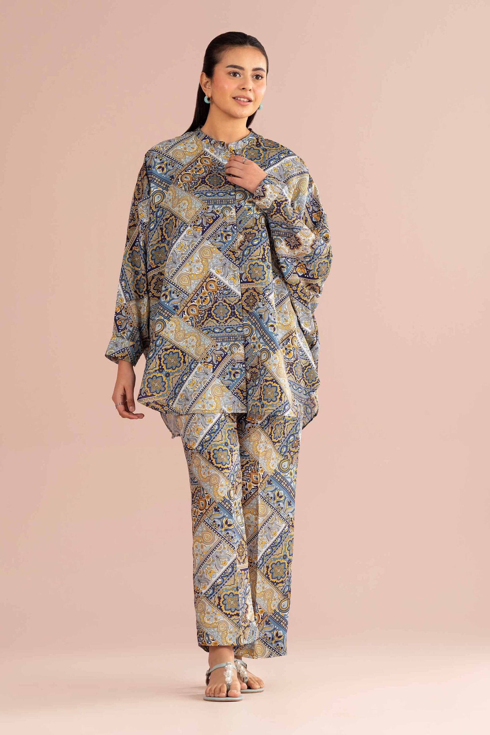 PS26-77-_4-1.jpg 2 Piece - Printed Suit - PS26-77 - Image 1