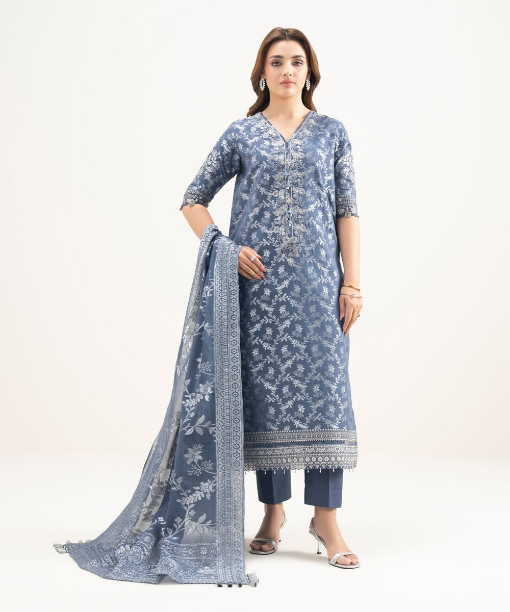 U3PEJQS26V16_1 Extra Weft Jacquard Embroidered Blue 3 Piece Suit - Image 1