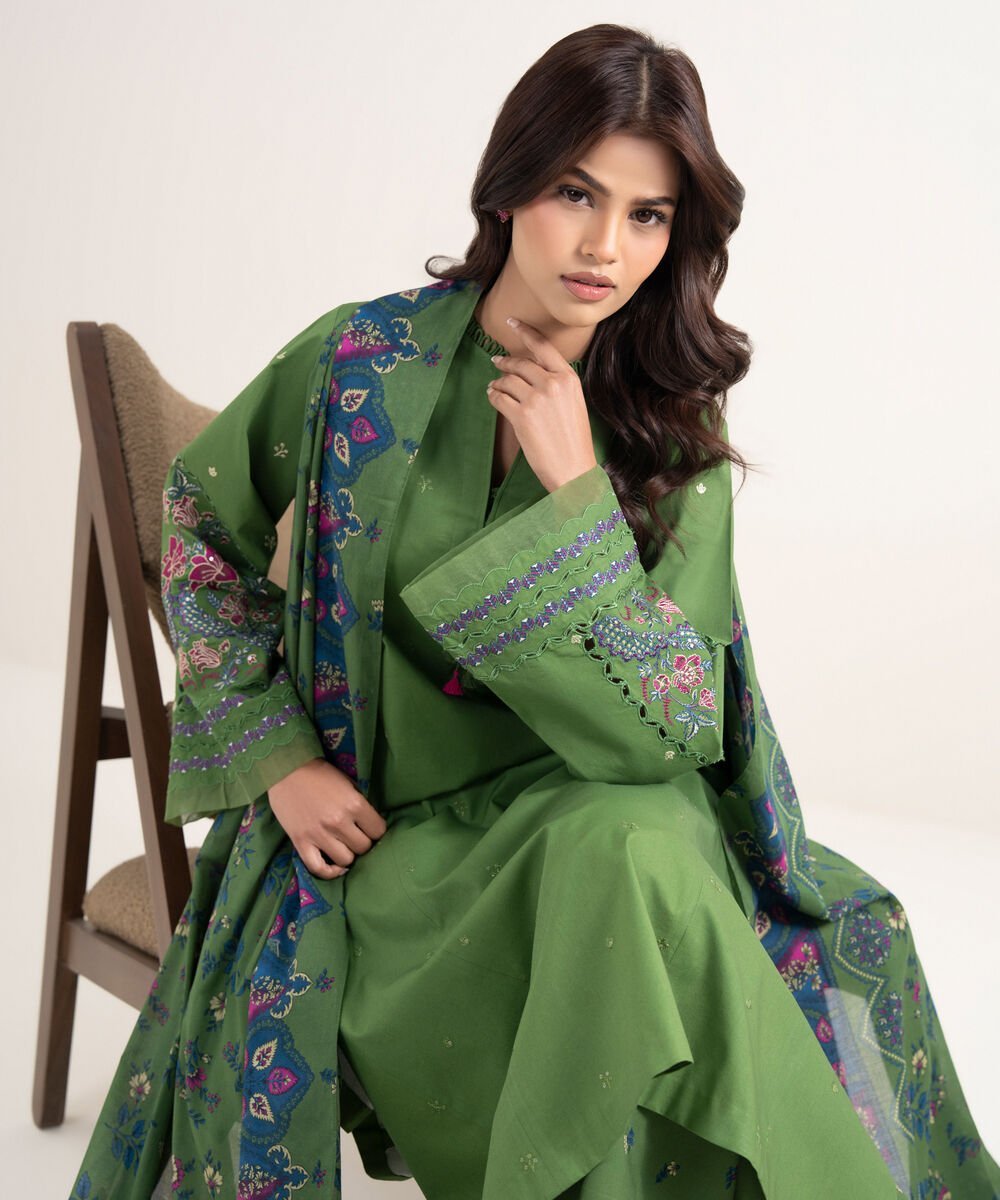 U3PESGS26V29_2-1.jpg Textured Lawn Green Embroidered 3 Piece Suit - Image 1
