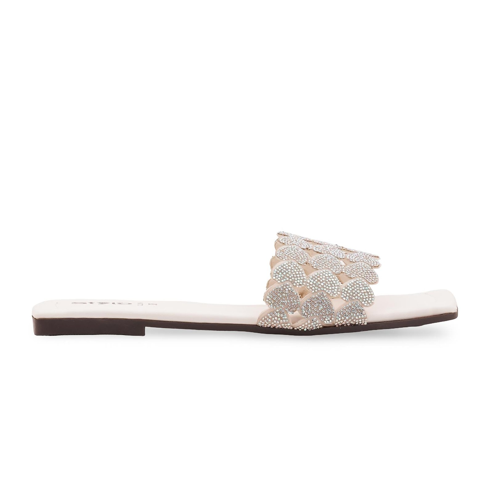 White Casual Slipper For Ladies CL2166
