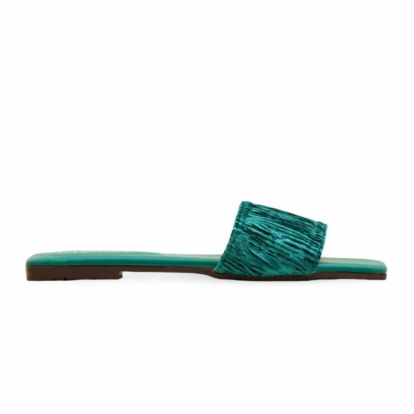 img-1-152 Green Casual Slipper For Women CL2127