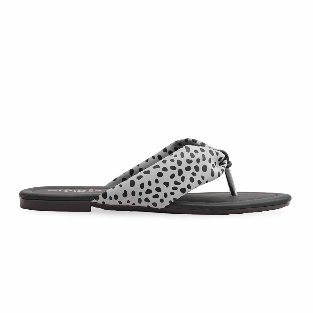 Grey Casual Chappal CL1900