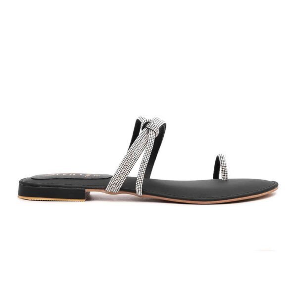 Black Fancy Chappal Fn0689