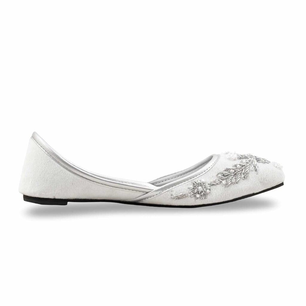 White Fancy Khussa EC8547