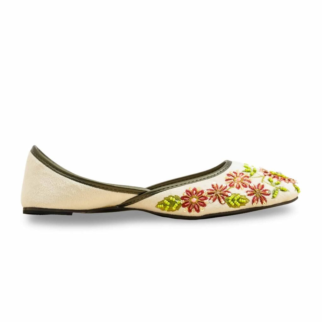 White Ethnic Khussa EC8586