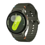 Samsung Galaxy Watch 7 44mm in Green — front view