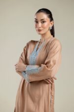 Embroidered V-Neck Kurta - View 4