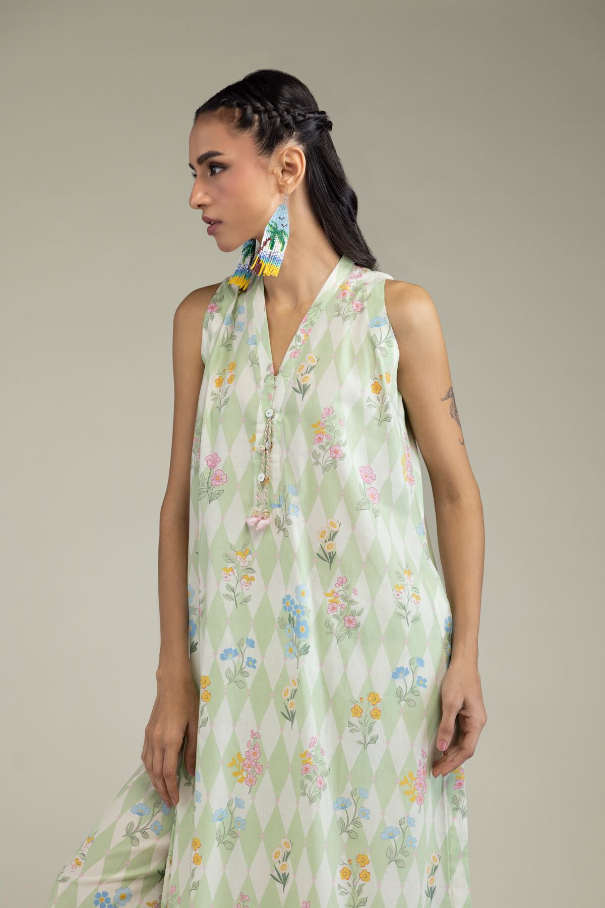 Sleeveless Floral Kurta-1 Sleeveless Floral Kurta - View 1