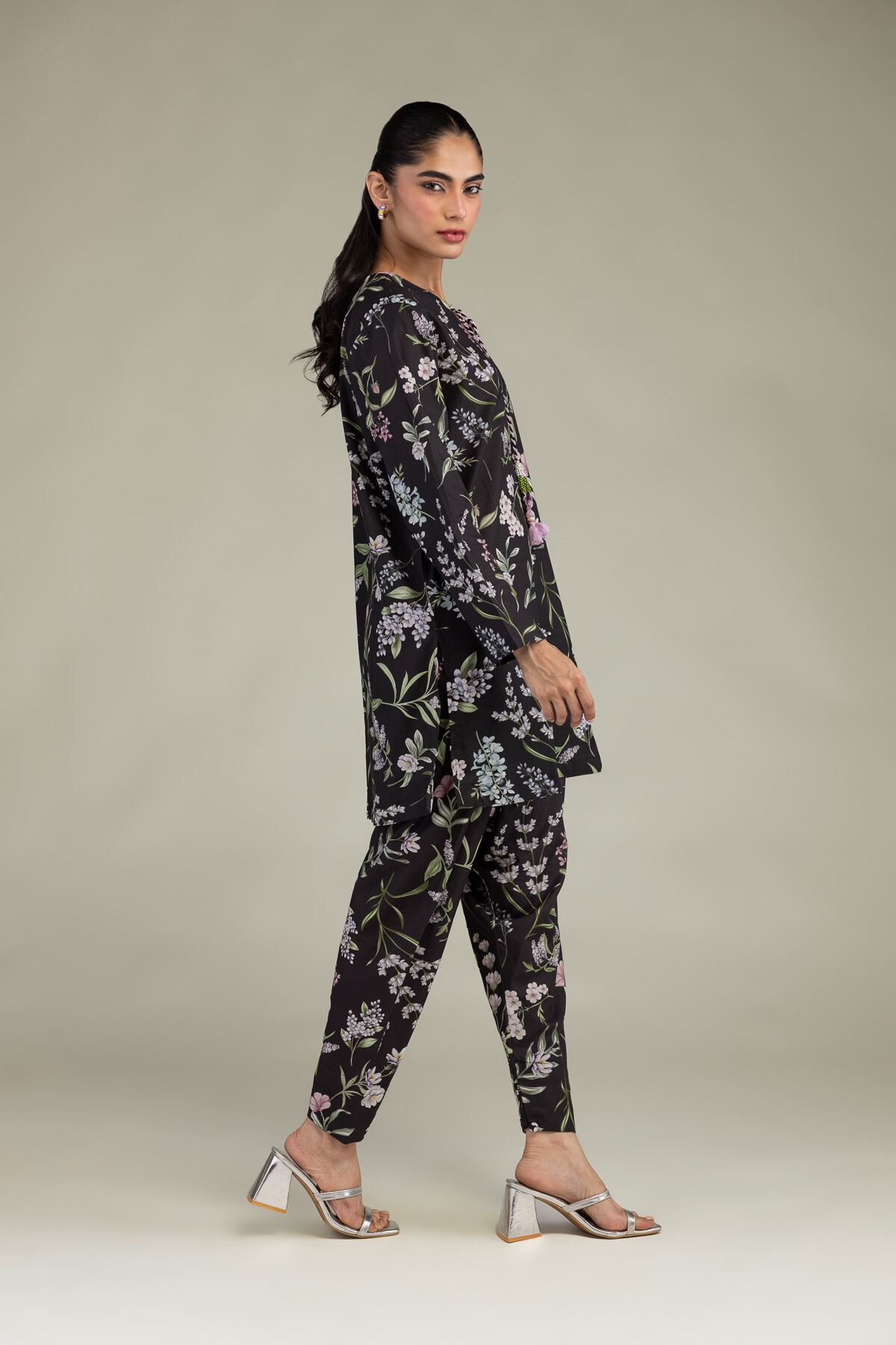1-26-216-b-d2_multi_1-6.jpg Black Floral Shalwar 1