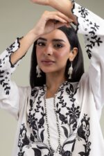 Floral V-Neck Kurta - View 4