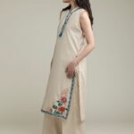Floral Sleeveless Kurta - View 1