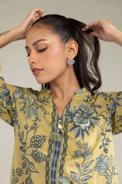 Short V-Neck Kurta - View 2