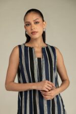 Sleeveless Longline Kurta - View 3