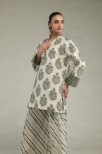 Floral V-Neck Kurta - View 3