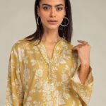Cambric Longline Kurta - View 1