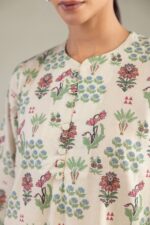 Floral Cambric Kurta - View 3
