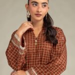 Cambric V-Neck Kurta - View 1