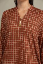 Cambric V-Neck Kurta - View 3