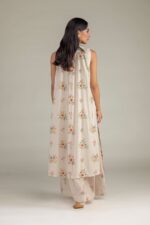 Sleeveless Cambric Kurta - View 4