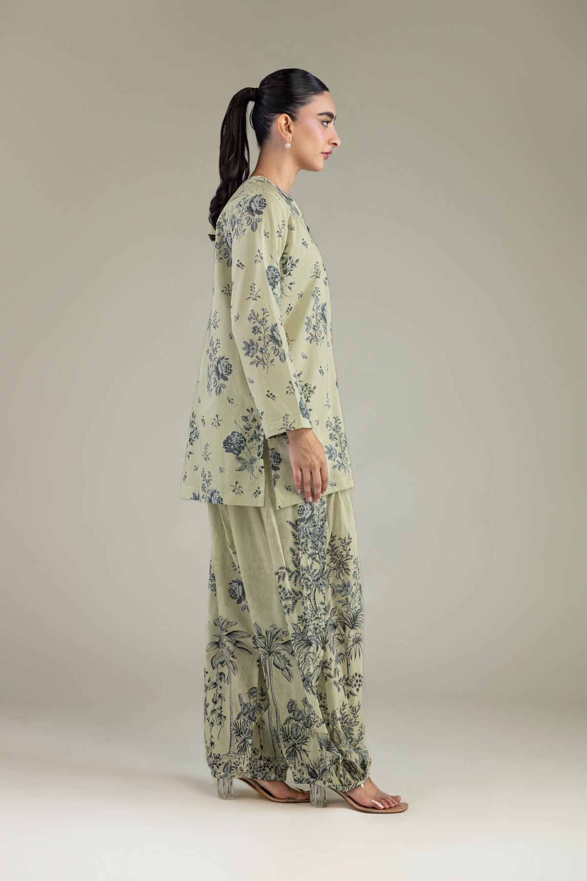 1-26-316-b-b1_multi_1-1.jpg Floral Summer Shalwar 1