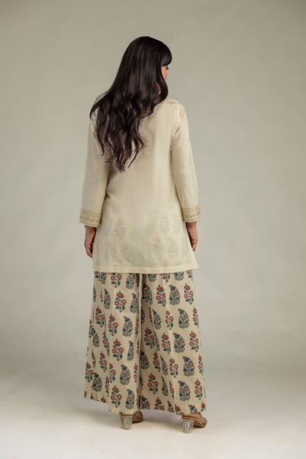 Beige V-Neck Kurta - View 2