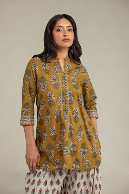 Cambric Floral Kurta - View 1