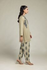 Cambric V-Neck Kurta - View 2
