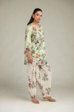 Floral Cambric Pants - View 3