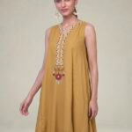 Mustard Sleeveless Kurta - View 1