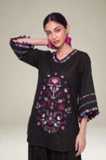 Floral Black Kurta - View 4