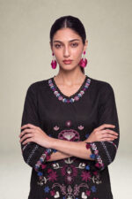 Floral Black Kurta - View 5