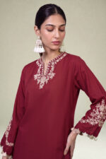 Maroon V-Neck Kurta - View 2