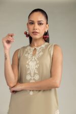 Beige Sleeveless Kurta - View 2