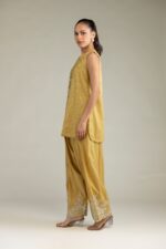 Floral Sleeveless Kurta - View 5