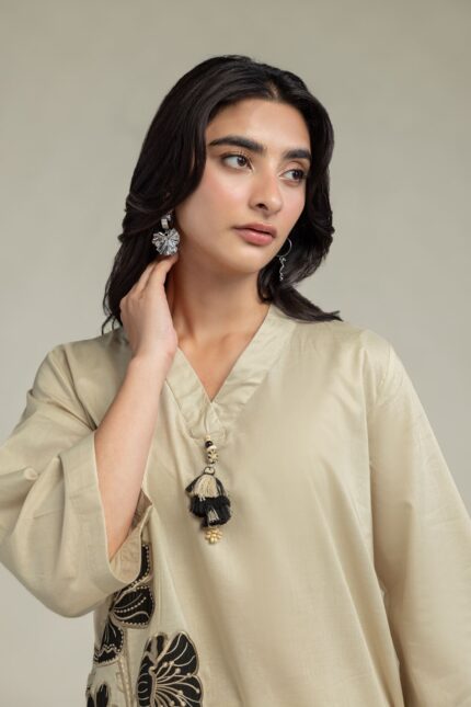 Floral Beige Kurta - View 2
