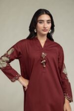 Maroon Floral Kurta - View 4