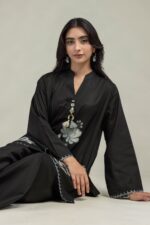 Floral Black Kurta - View 3