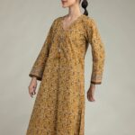 Paisley V-Neck Kurta - View 1